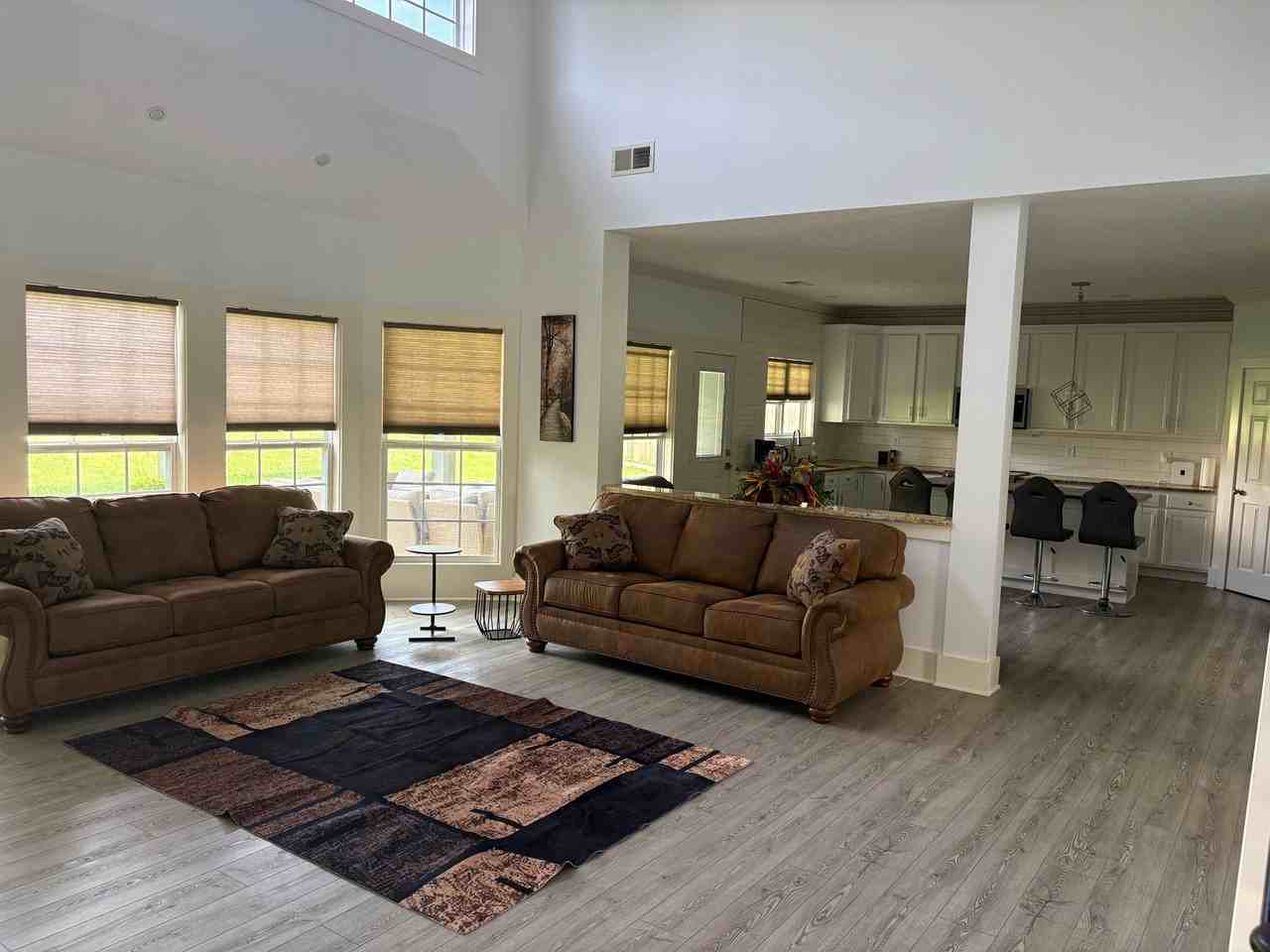 413 Courchelle Dr - Photo 2 of 2