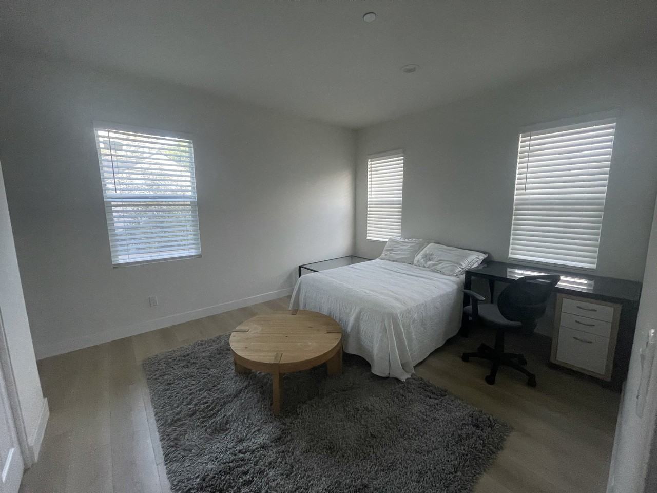 2651 Malcolm Ave - Photo 4 of 9