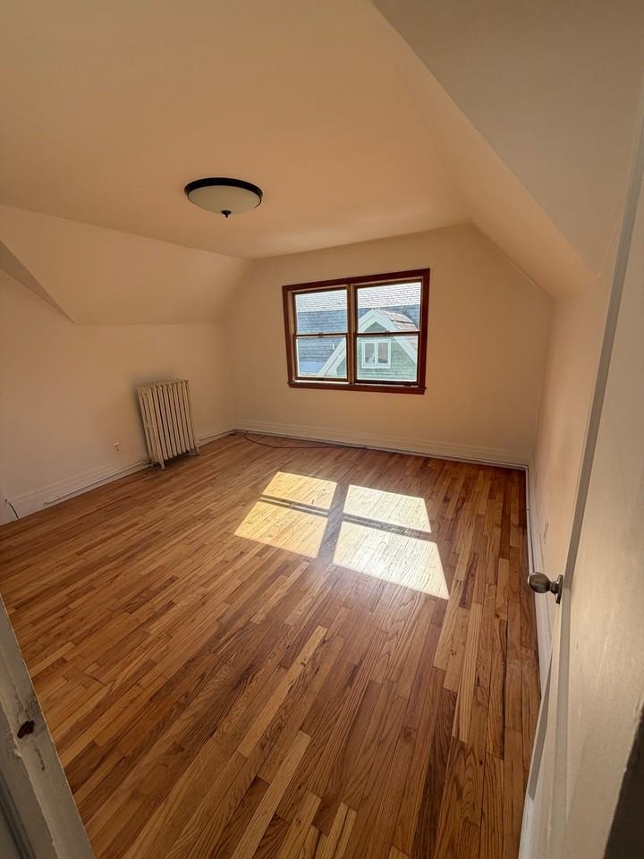 21 Pearl St #3 - Photo 5 of 9