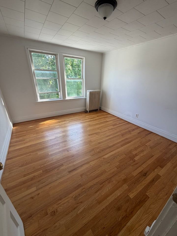 21 Pearl St #3 - Photo 6 of 9