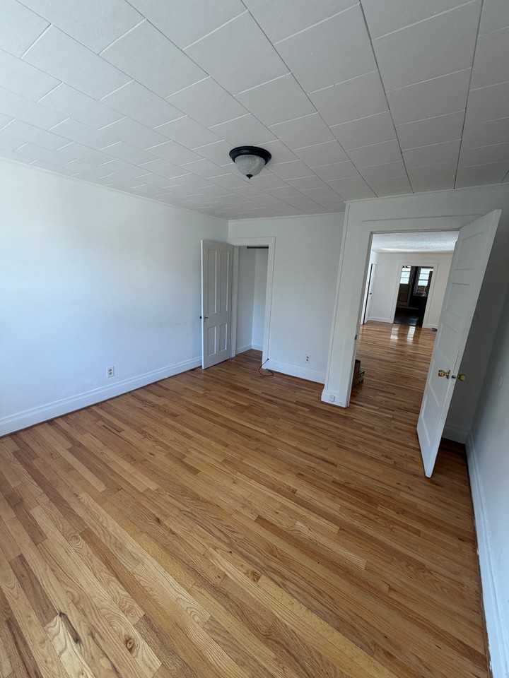 21 Pearl St #3 - Photo 7 of 9