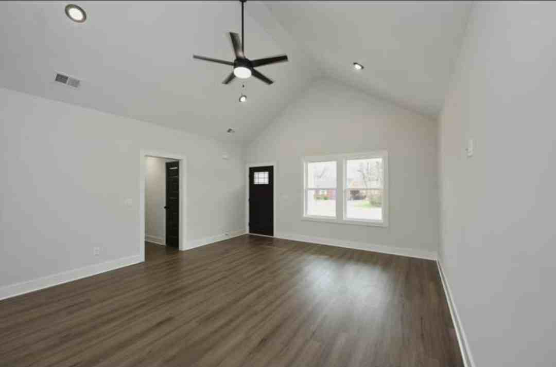 1609 Elizabeth Rd #B - Photo 2 of 20