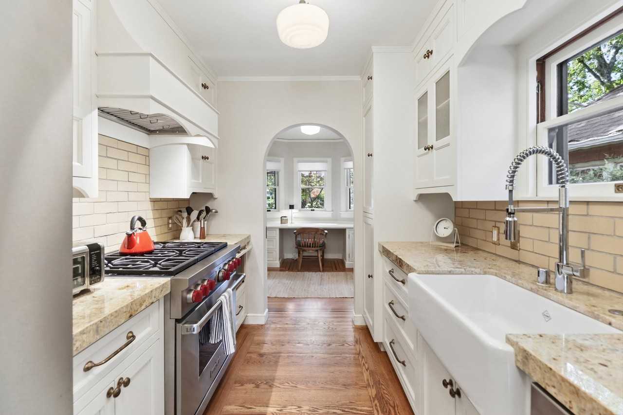 2549 San Jose Way - Photo 7 of 20