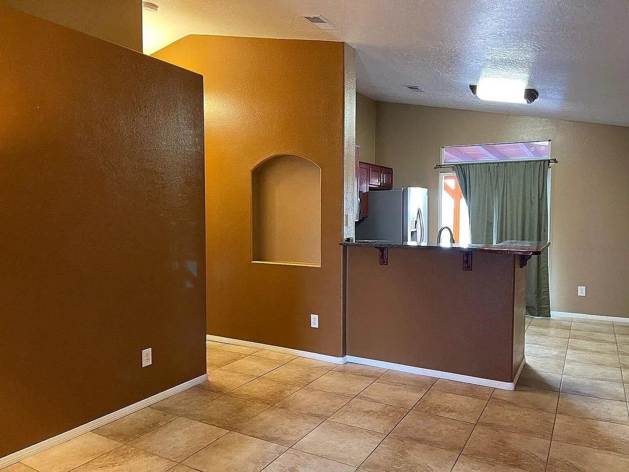 6012 Full Moon Ave Nw - Photo 4 of 12
