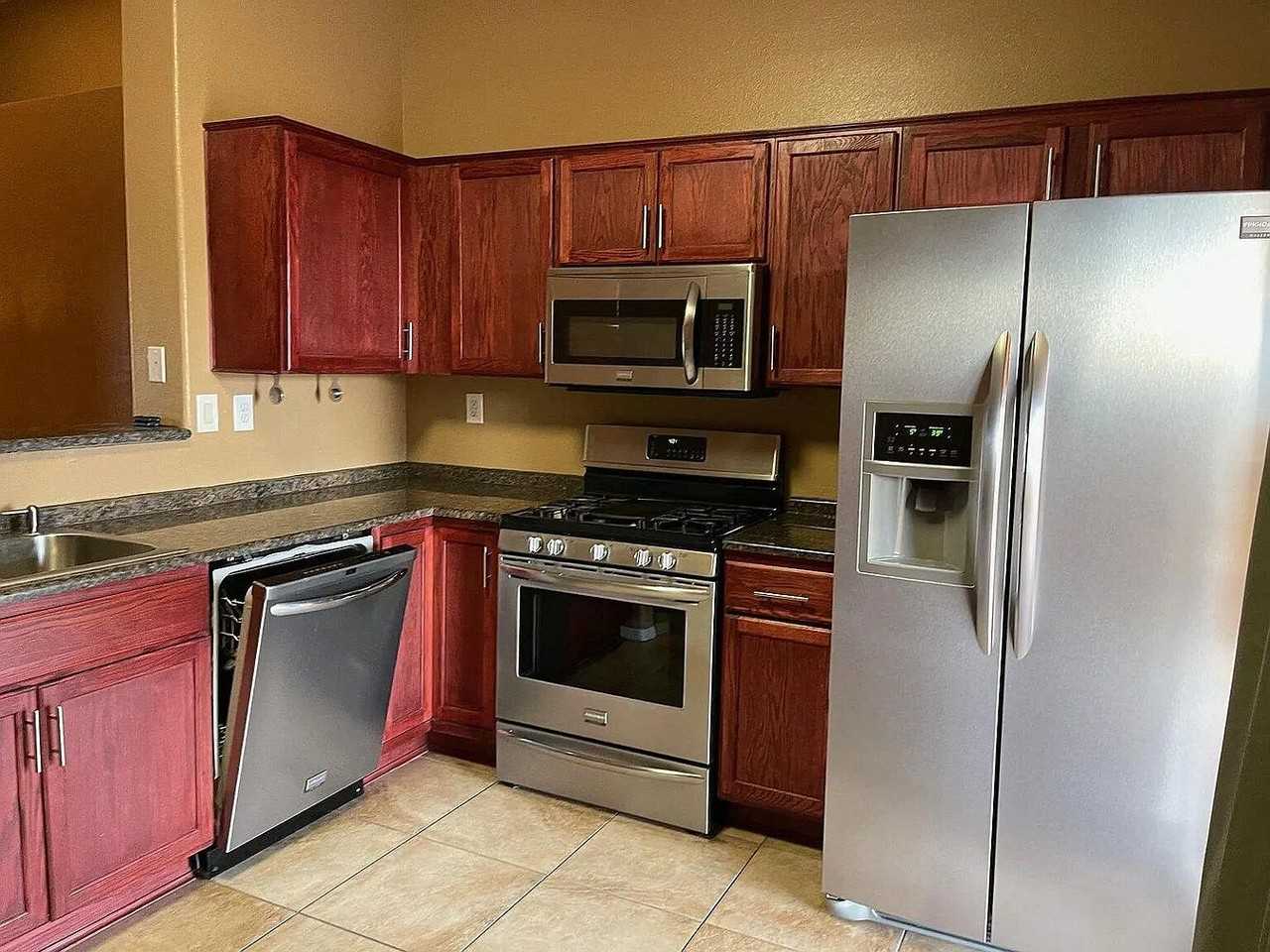 6012 Full Moon Ave Nw - Photo 5 of 12