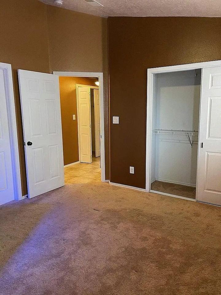 6012 Full Moon Ave Nw - Photo 6 of 12