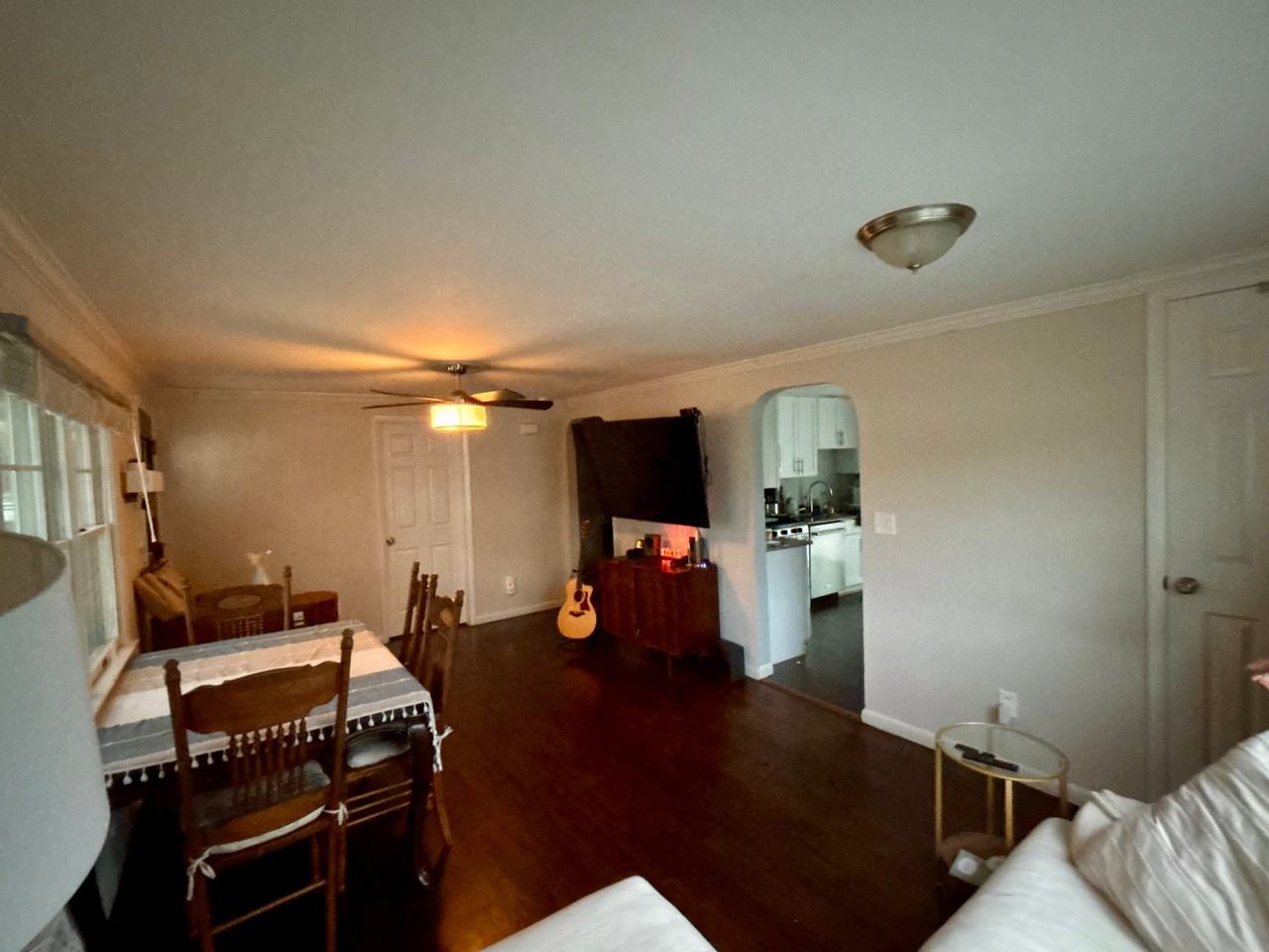 331 W Sylvania Ave - Photo 3 of 15