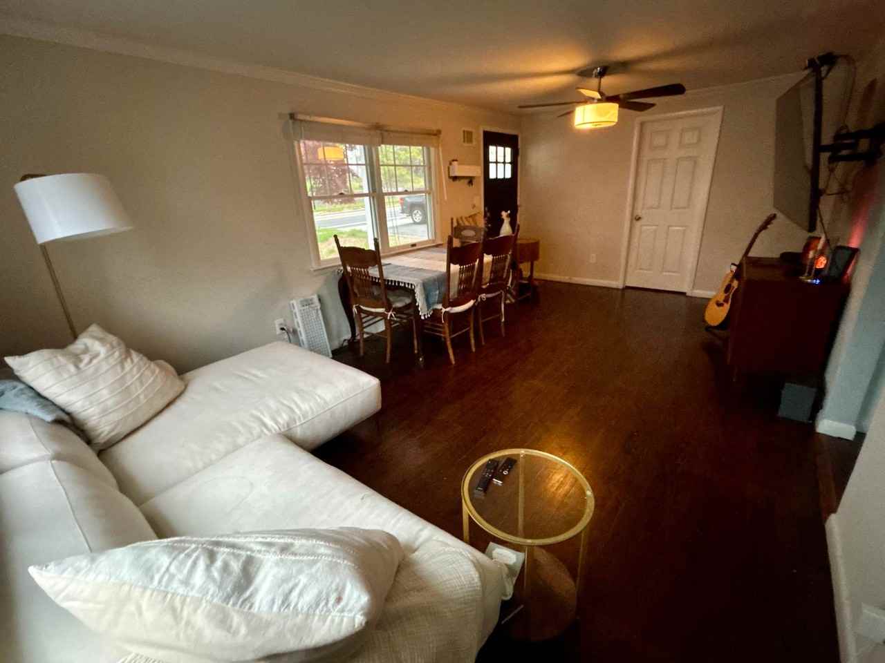 331 W Sylvania Ave - Photo 4 of 15