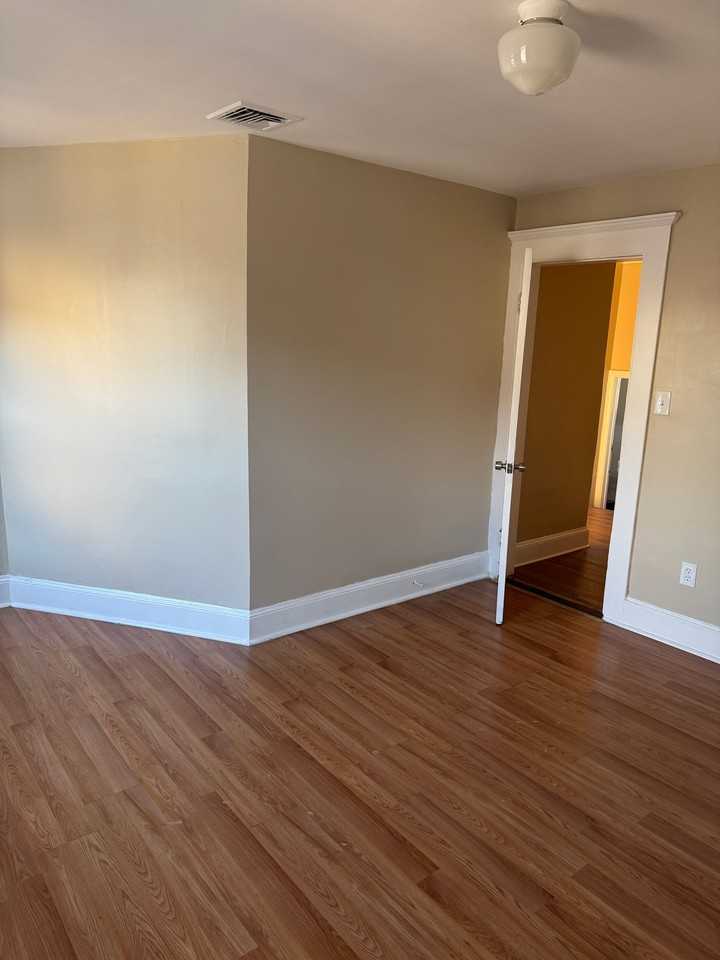 896 Howard Ave #3 - Photo 6 of 14