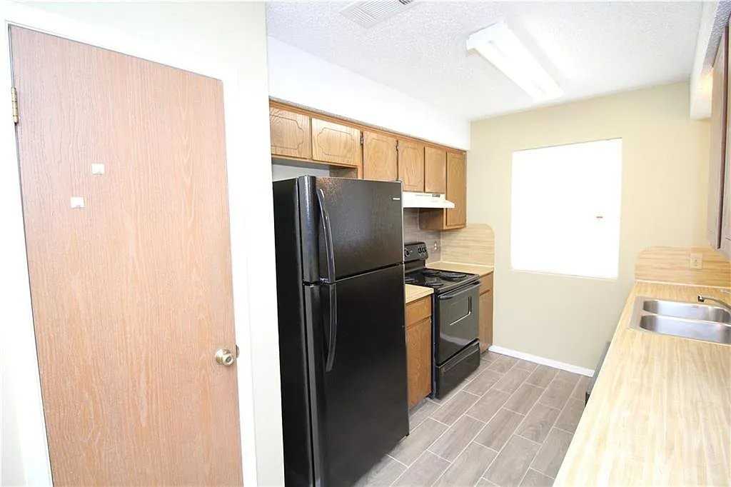 11438 Ptarmigan Dr #B - Photo 6 of 13