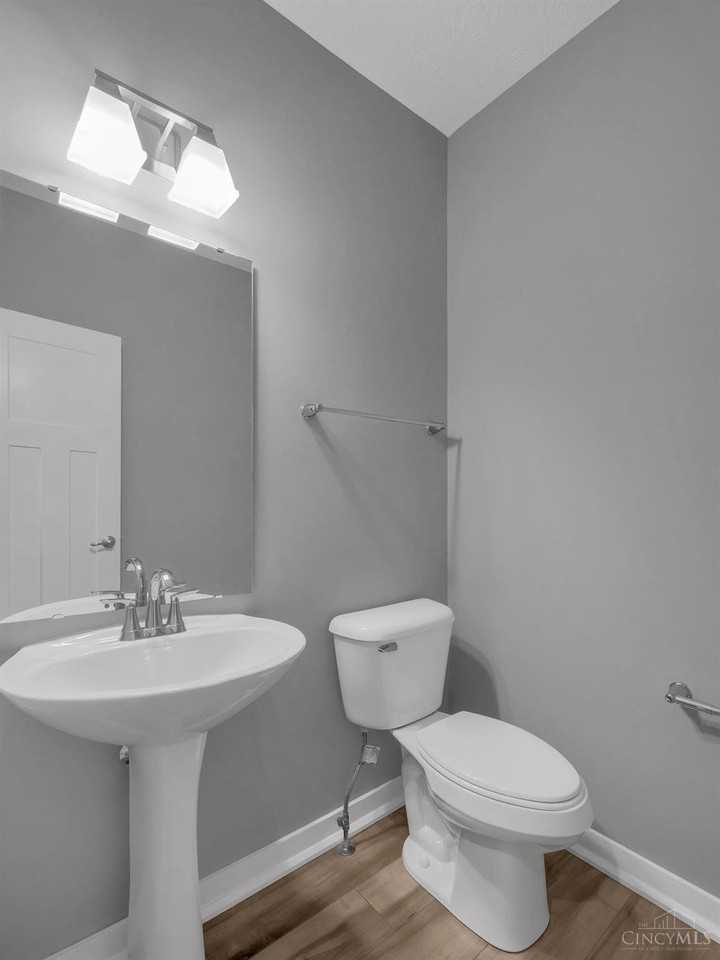 8705 Quietwood Ln - Photo 7 of 20