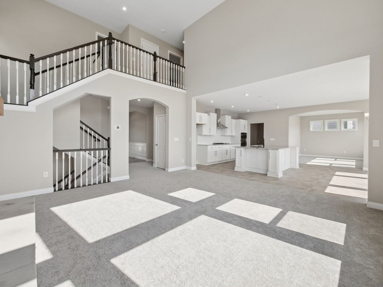 5195 Brookfield Ln - Photo 5 of 20