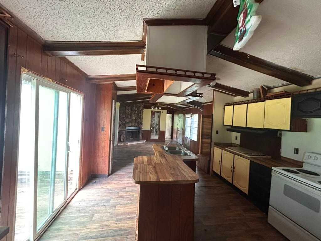 947 G C And P Rd #1 - Photo 2 of 8