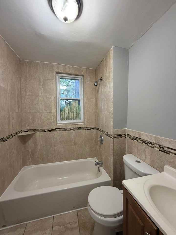 55 N 18th St #1 - Photo 5 of 5