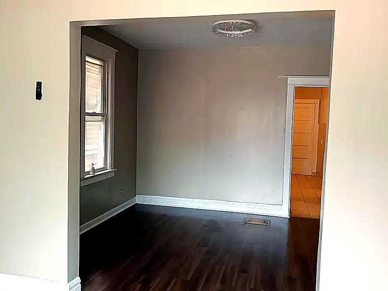9624 S Avenue M #1 - Photo 2 of 5