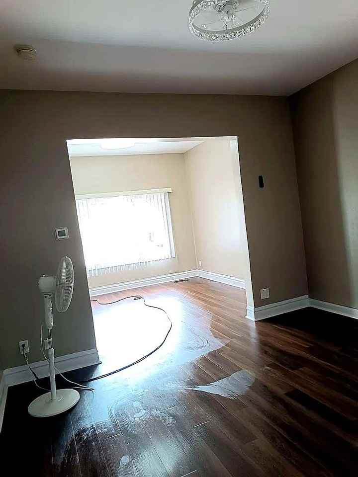 9624 S Avenue M #1 - Photo 3 of 5