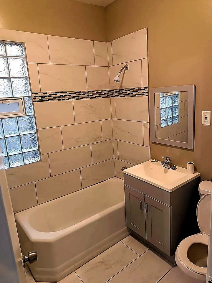 9624 S Avenue M #1 - Photo 4 of 5
