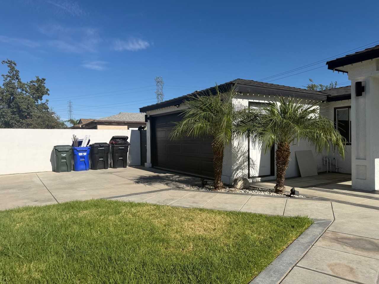 2516 Fernley Dr - Photo 4 of 35