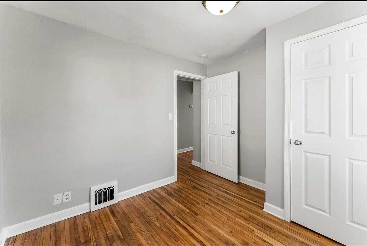 383 Dewey St #A - Photo 5 of 9