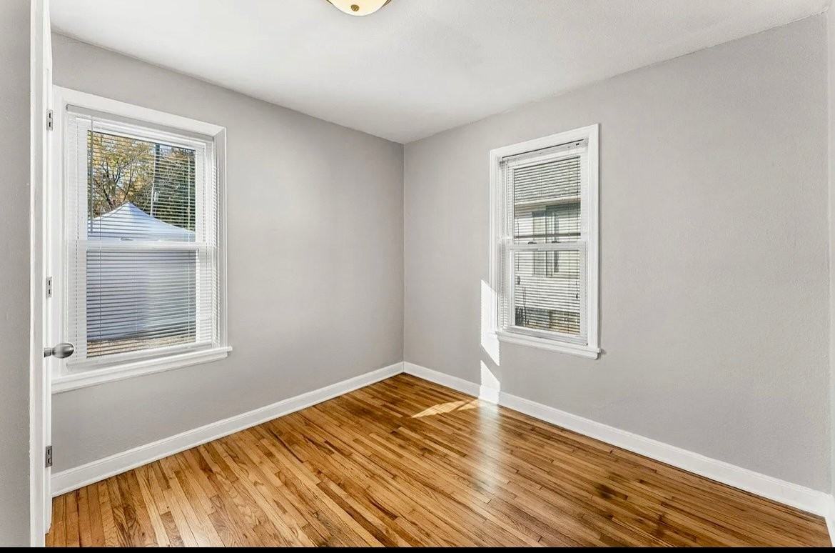 383 Dewey St #A - Photo 6 of 9