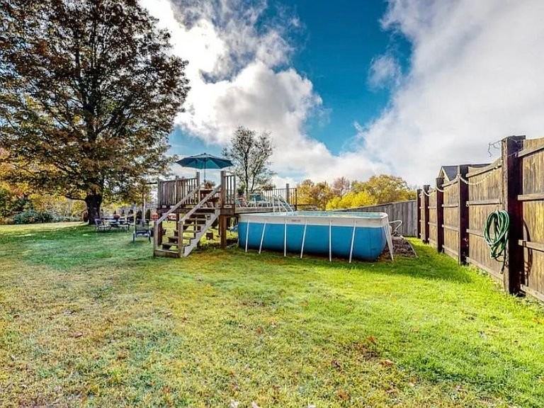 189 Blissville Rd - Photo 2 of 10