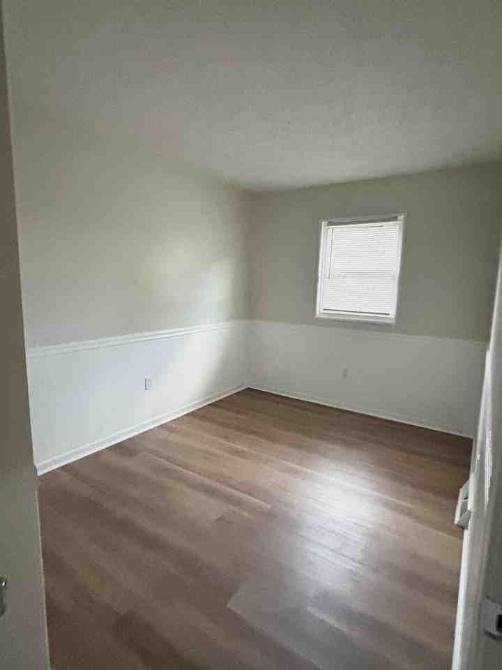 5276 Mulberry Ct - Photo 4 of 10
