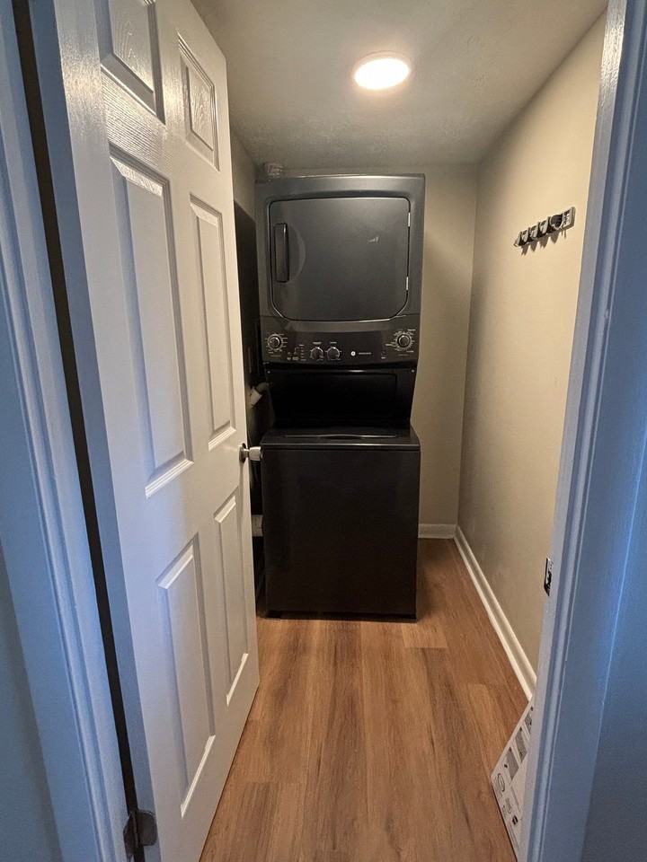 5276 Mulberry Ct - Photo 5 of 10