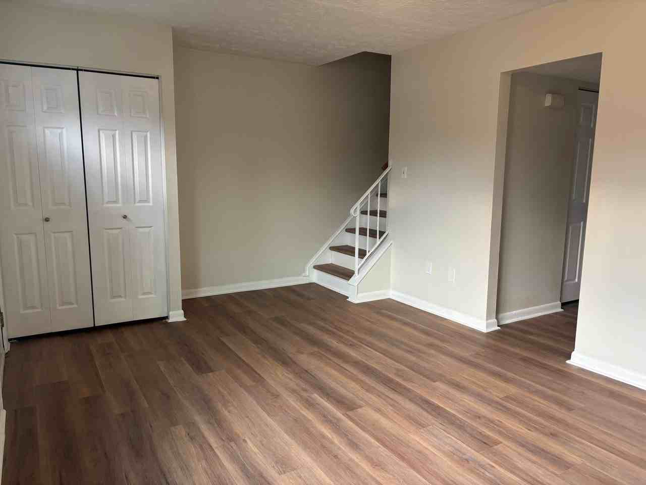 5276 Mulberry Ct - Photo 7 of 10