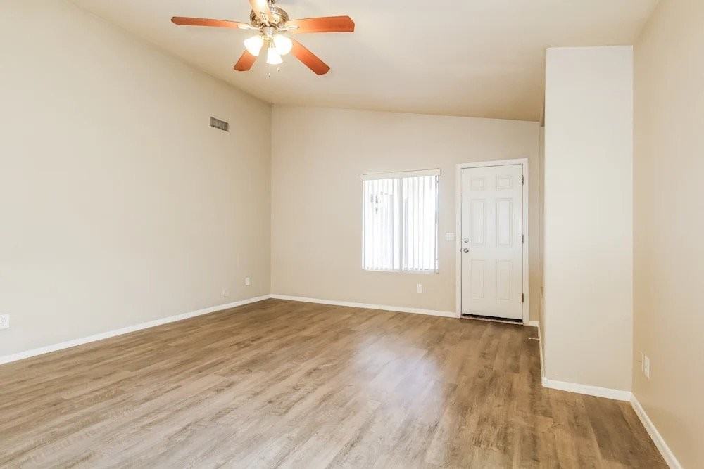 2047 N 90th Ln - Photo 7 of 12
