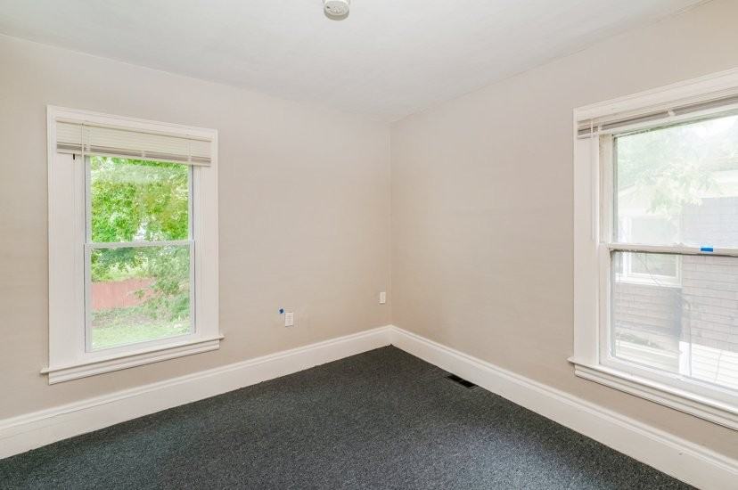 19704 Salisbury St - Photo 7 of 7