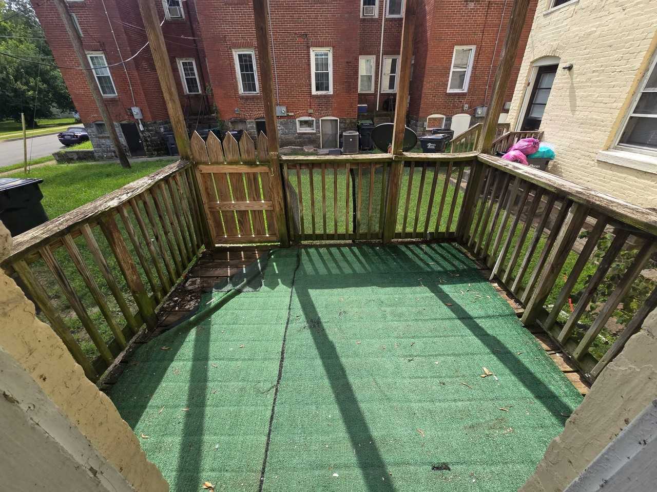 1022 Maplewood Ave #14 - Photo 4 of 11