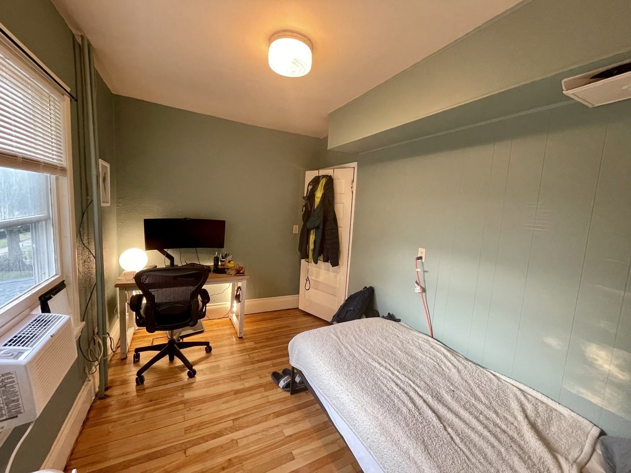 2529 Pleasant Ave #2 - Photo 4 of 12