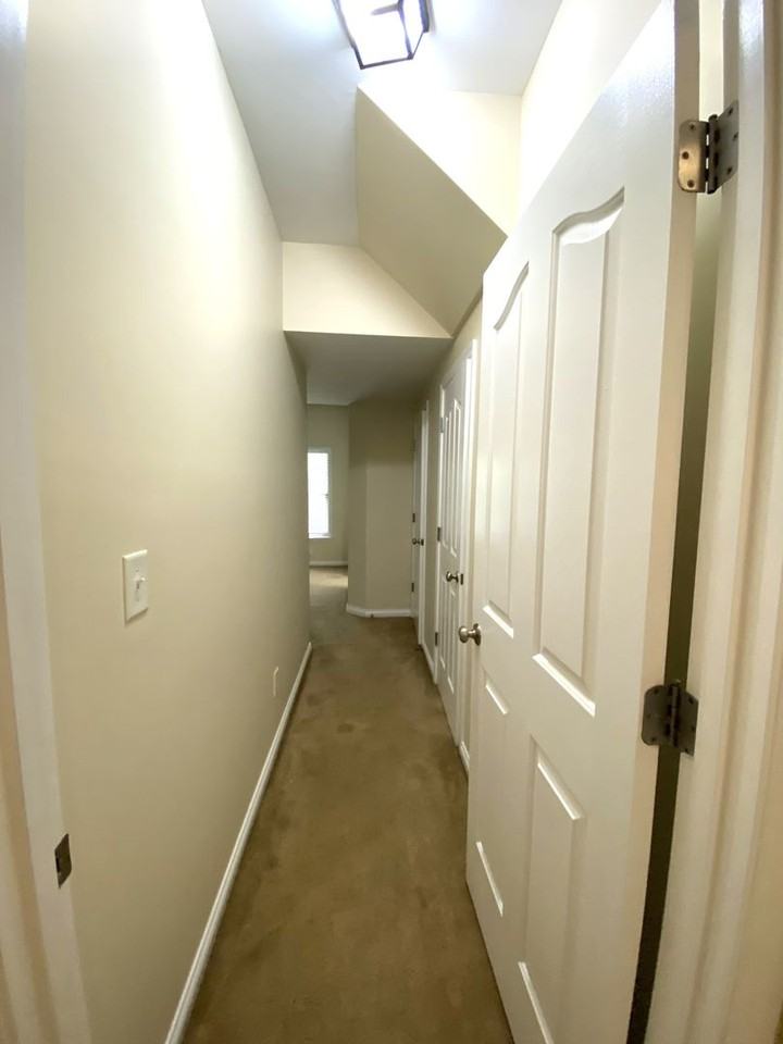 1145 Appian Crossing Way - Photo 6 of 31