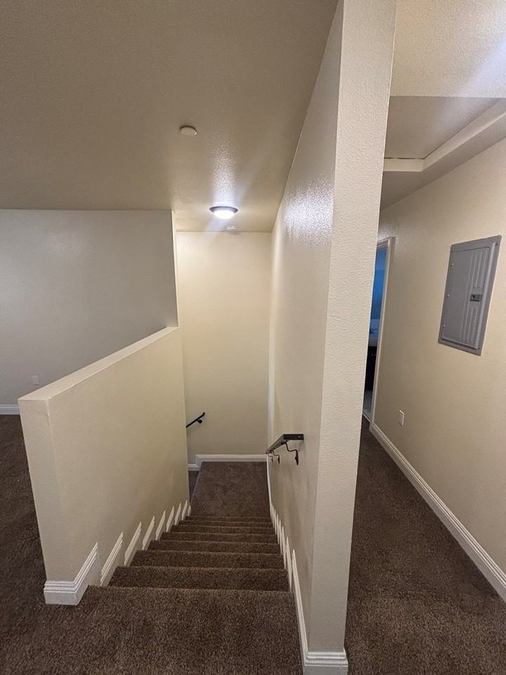 428 West 75th Street - Photo 4 of 20