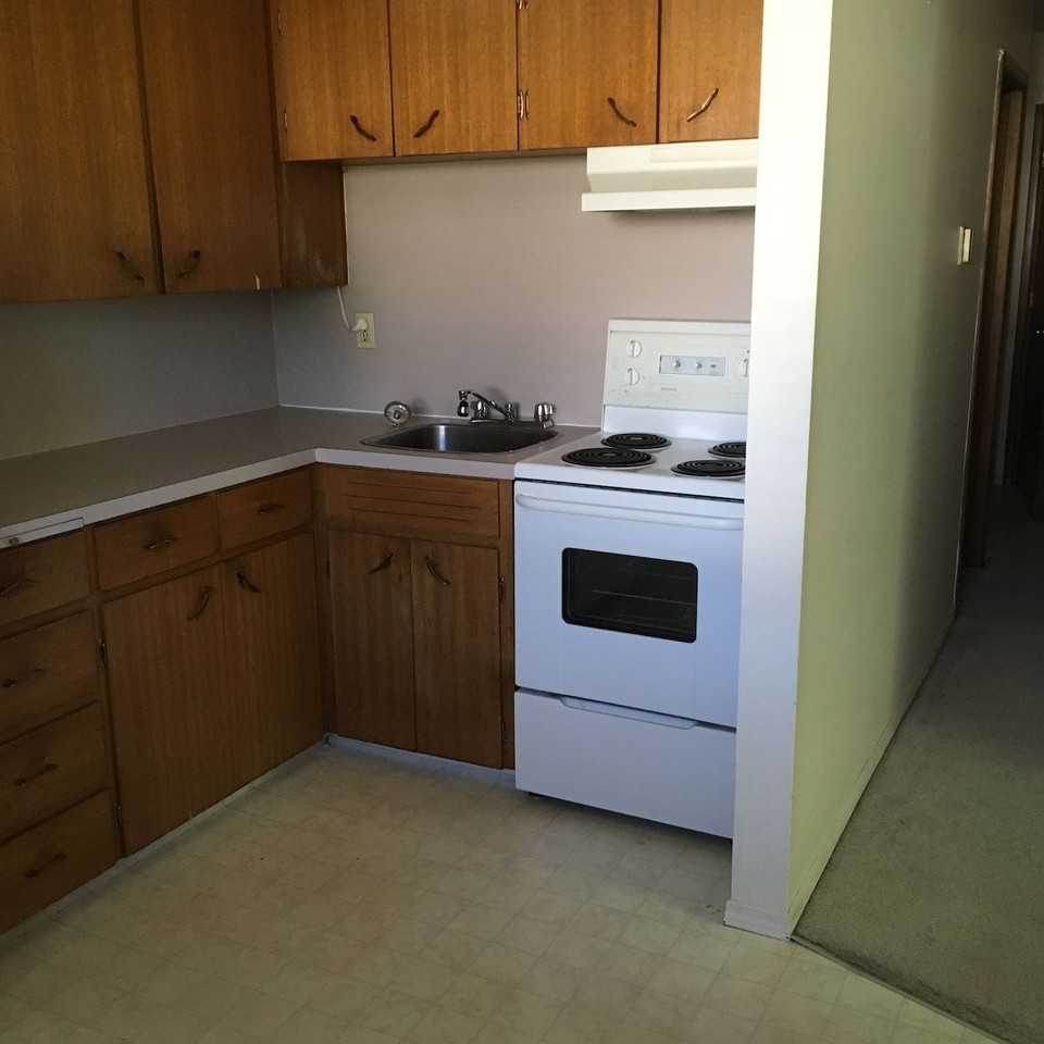 1831 - 1831 14 Ave Ne - Photo 2 of 9