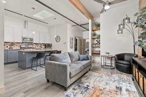 featured image of 331 Main St #202