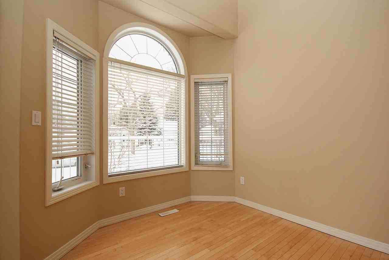 12416 116 Ave Nw - Photo 6 of 14