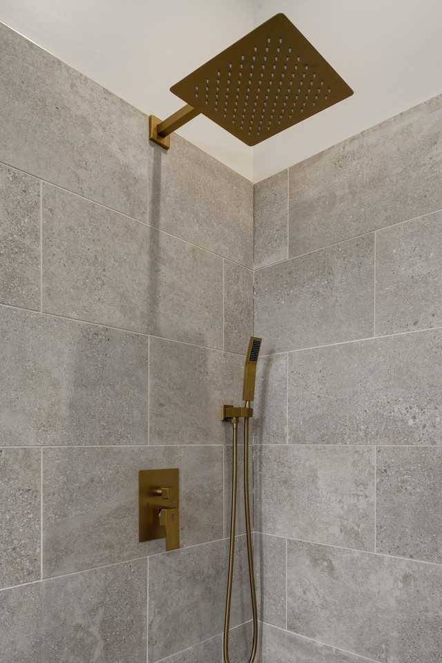 1810 N Wells St #206 - Photo 5 of 11