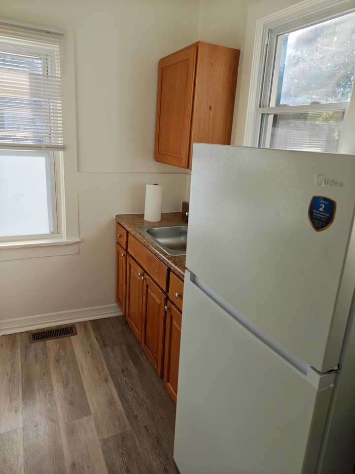201 Southwest Blvd #A - Photo 2 of 11