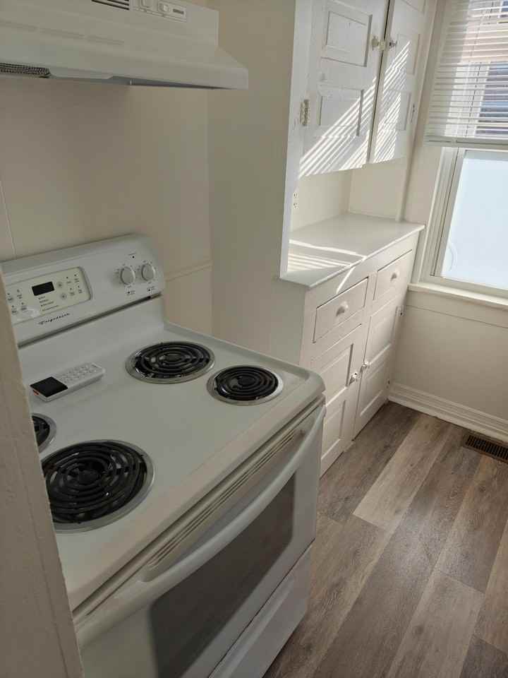 201 Southwest Blvd #A - Photo 3 of 11