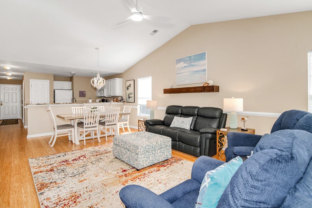 1001 Blue Stem Dr #39C - Photo 7 of 33