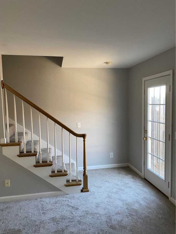 1031 Nottingham Dr Apt A #A - Photo 3 of 12