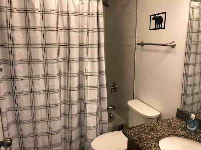 455 S Millward St #4 - Photo 4 of 8
