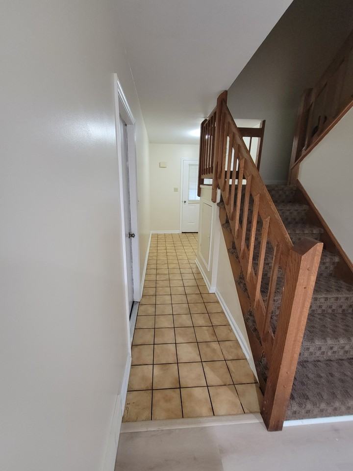4039 Chaucer Pl #4039 - Photo 7 of 19
