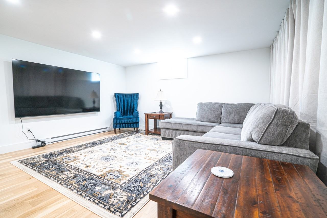 176 Palmer Ave #4 - Photo 6 of 15