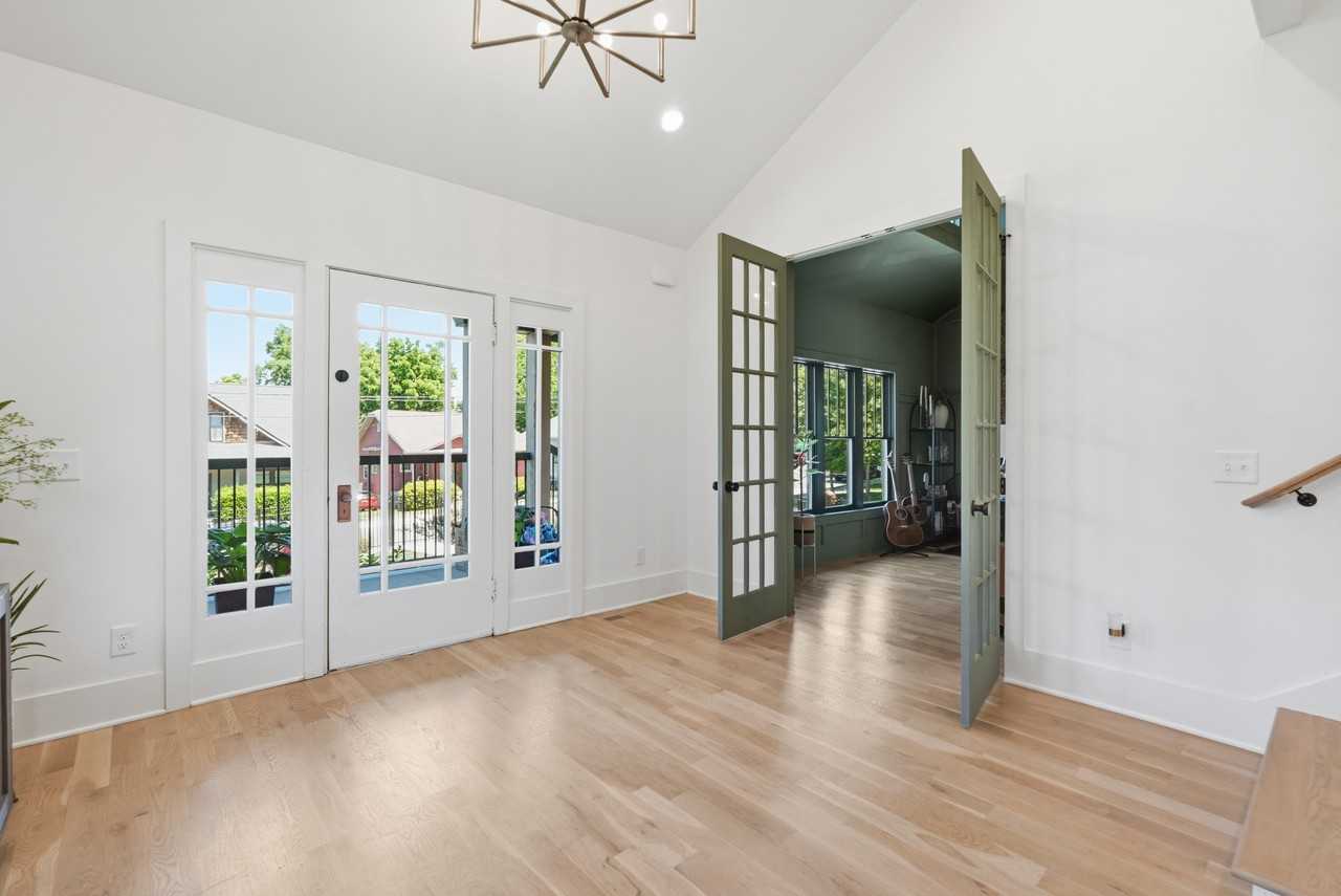 1118 Douglas Ave #NA - Photo 3 of 44