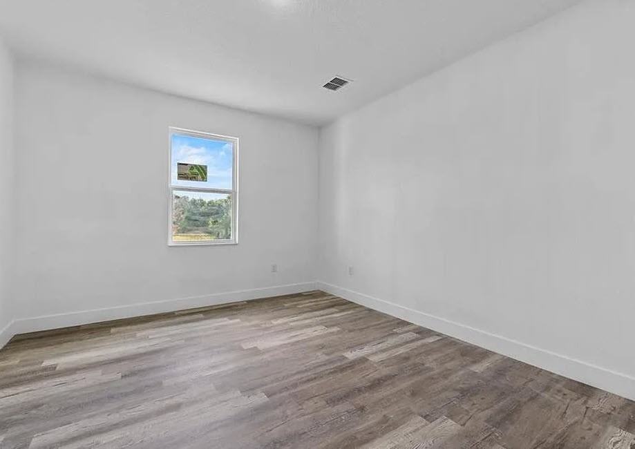 413 E Main St #NA - Photo 4 of 8
