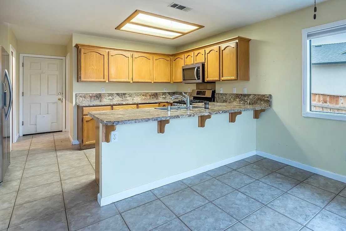 2140 Hartly Cir #NA - Photo 5 of 7
