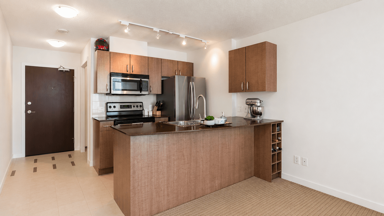 610 Granville Street #1403 - Photo 3 of 17