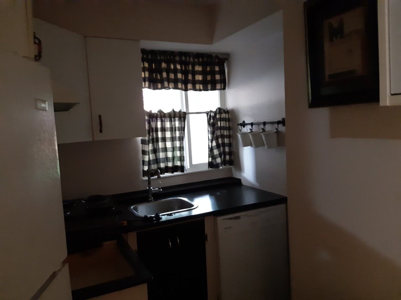 5087 205a St - Photo 3 of 3